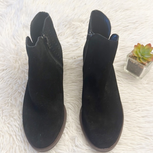 NEW Kenzie Gazelle Chukka black suede Low heel ankle bootie women size 6.5 - Picture 8 of 10